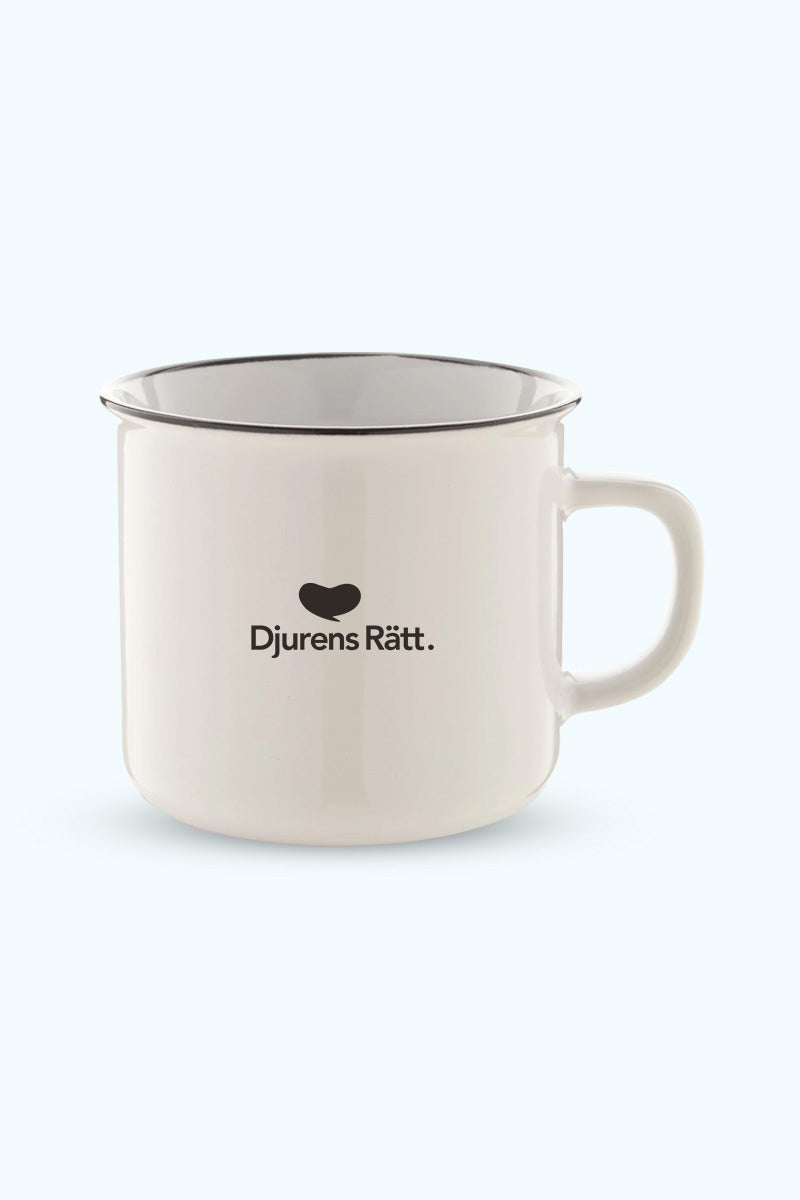 Baksida av en vit mugg med Djurens Rätts logga